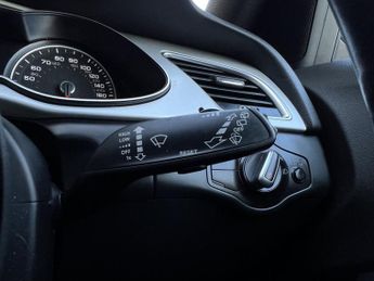 AUDI A4 AVANT 2.0 TDI S line