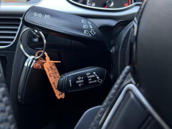 AUDI A4 AVANT 2.0 TDI S line