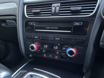 AUDI A4 AVANT 2.0 TDI S line