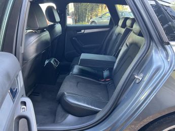 AUDI A4 AVANT 2.0 TDI S line