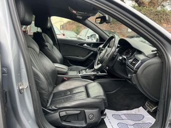 AUDI A6 AVANT 2.0 TDI Black Edition