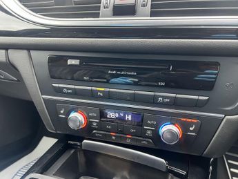 AUDI A6 AVANT 2.0 TDI Black Edition