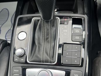 AUDI A6 AVANT 2.0 TDI Black Edition