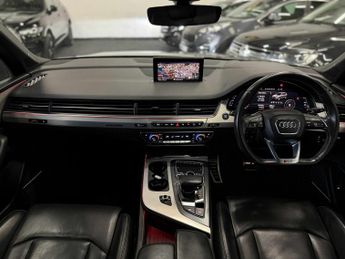 AUDI Q7 3.0 TDI V6 Black Edition