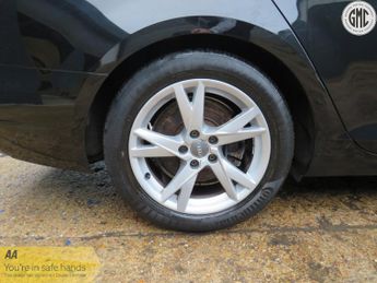 AUDI A4 AVANT 2.0 TDI 35 Sport Full Service History, Low Miles