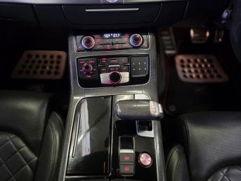 AUDI S8 4.0 TFSI V8
