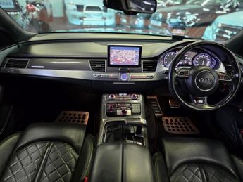 AUDI S8 4.0 TFSI V8