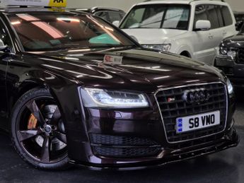 AUDI S8 4.0 TFSI V8