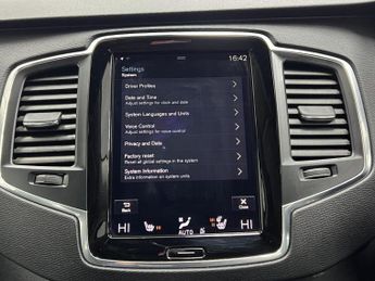 VOLVO XC90 2.0 D5 PowerPulse Momentum Auto 4WD Euro 6 (s/s) 5dr