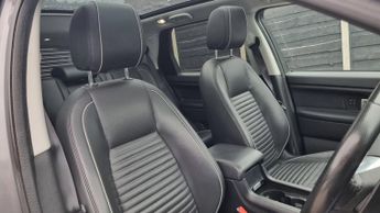 LAND ROVER DISCOVERY SPORT 2.0 TD4 HSE Dynamic Lux