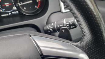 LAND ROVER DISCOVERY SPORT 2.0 TD4 HSE Dynamic Lux