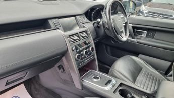 LAND ROVER DISCOVERY SPORT 2.0 TD4 HSE Dynamic Lux
