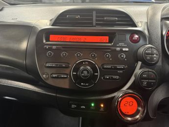 HONDA JAZZ 1.4 i-VTEC ES Plus