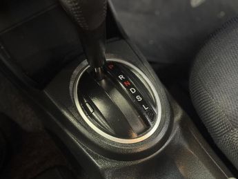 HONDA JAZZ 1.4 i-VTEC ES Plus