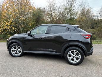 NISSAN JUKE 1.0 DIG-T N-Connecta