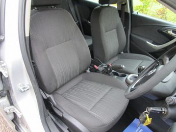 VAUXHALL ASTRA 1.7 CDTi ecoFLEX Exclusiv