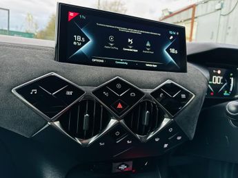 DS AUTOMOBILES DS 3 CROSSBACK E-TENSE 50kWh Performance Line +