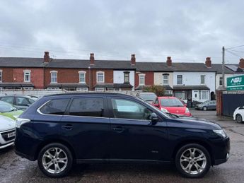 MITSUBISHI OUTLANDER 2.2 DI-D GX4 Auto 4WD Euro 5 (s/s) 5dr