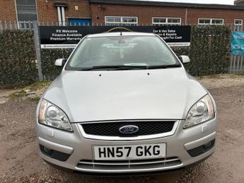 FORD FOCUS 1.6 Ghia