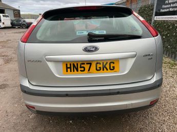FORD FOCUS 1.6 Ghia
