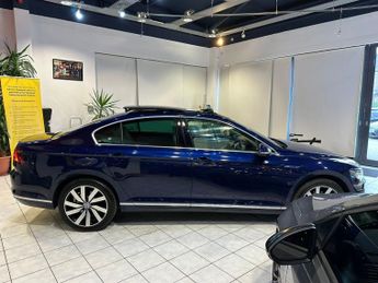 VOLKSWAGEN PASSAT 1.4 TSI GTE Advance