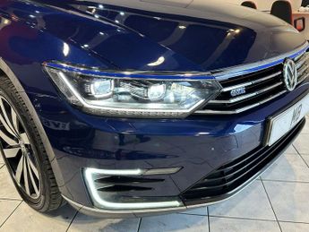 VOLKSWAGEN PASSAT 1.4 TSI GTE Advance