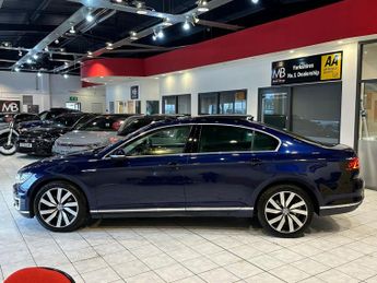 VOLKSWAGEN PASSAT 1.4 TSI GTE Advance
