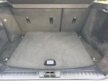 LAND ROVER RANGE ROVER EVOQUE 2.0 TD4 SE Tech SUV 5dr Diesel Auto 4WD Euro 6