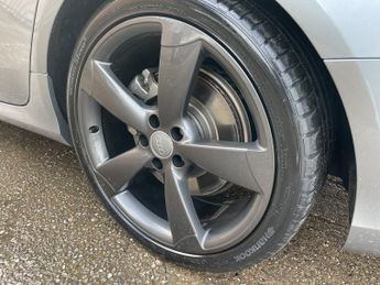 AUDI A6 AVANT 3.0 TDI V6 Black Edition