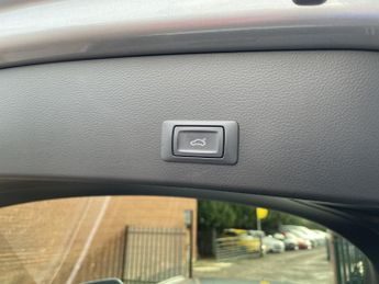 AUDI A6 AVANT 3.0 TDI V6 Black Edition