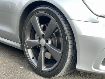 AUDI A6 AVANT 3.0 TDI V6 Black Edition