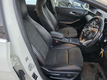 MERCEDES-BENZ A CLASS 2.1 A220d AMG Line