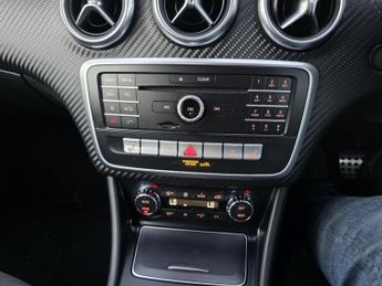 MERCEDES-BENZ A CLASS 2.1 A220d AMG Line