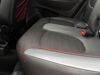 RENAULT CAPTUR 1.5 dCi Signature EDC Euro 5 5dr