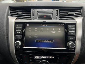 NISSAN NAVARA 2.3 dCi N-Guard