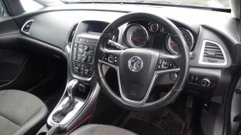 VAUXHALL ASTRA 2.0 CDTi SE