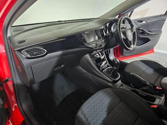 VAUXHALL ASTRA 1.6 CDTi BlueInjection SRi Euro 6 (s/s) 5dr