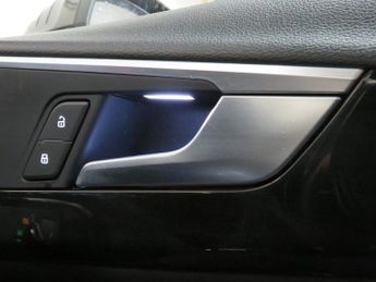 AUDI A4 AVANT 2.0 TDI S line S Tronic Euro 6 (s/s) 5dr