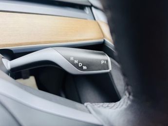 TESLA MODEL 3 (Dual Motor) Long Range