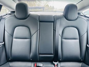 TESLA MODEL 3 (Dual Motor) Long Range