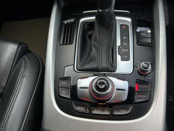 AUDI Q5 3.0 TDI V6 S line Plus