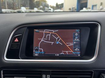 AUDI Q5 3.0 TDI V6 S line Plus