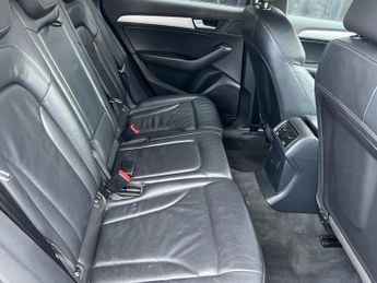 AUDI Q5 3.0 TDI V6 S line Plus