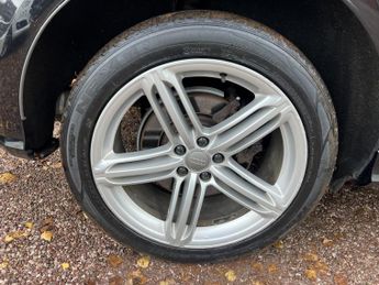 AUDI Q5 3.0 TDI V6 S line Plus