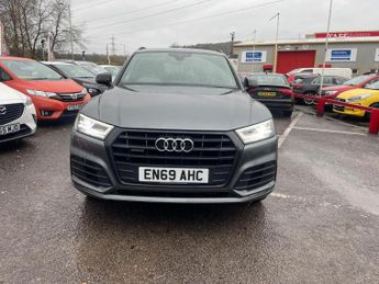 AUDI Q5 2.0 TDI 40 Black Edition S Tronic quattro Euro 6 (s/s) 5dr
