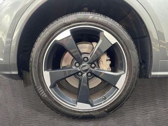 AUDI Q5 2.0 TDI 40 Black Edition S Tronic quattro Euro 6 (s/s) 5dr