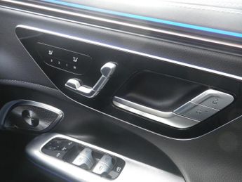 MERCEDES-BENZ EQE 25 Plate EQE 350+ 96kWh AMG Line Night Edition Plus