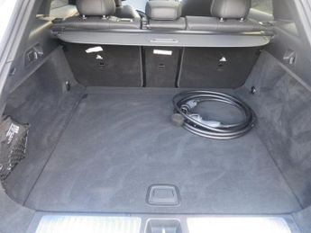 MERCEDES-BENZ EQE 25 Plate EQE 350+ 96kWh AMG Line Night Edition Plus