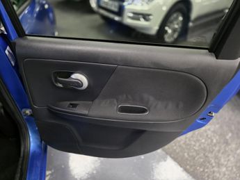 NISSAN NOTE 1.6 16V n-tec