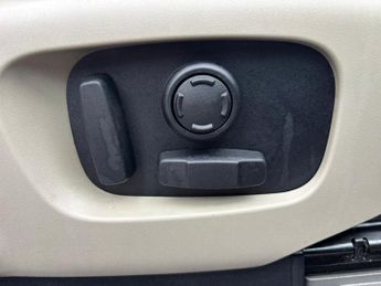 LAND ROVER DISCOVERY 3.0 Si6 V6 SE